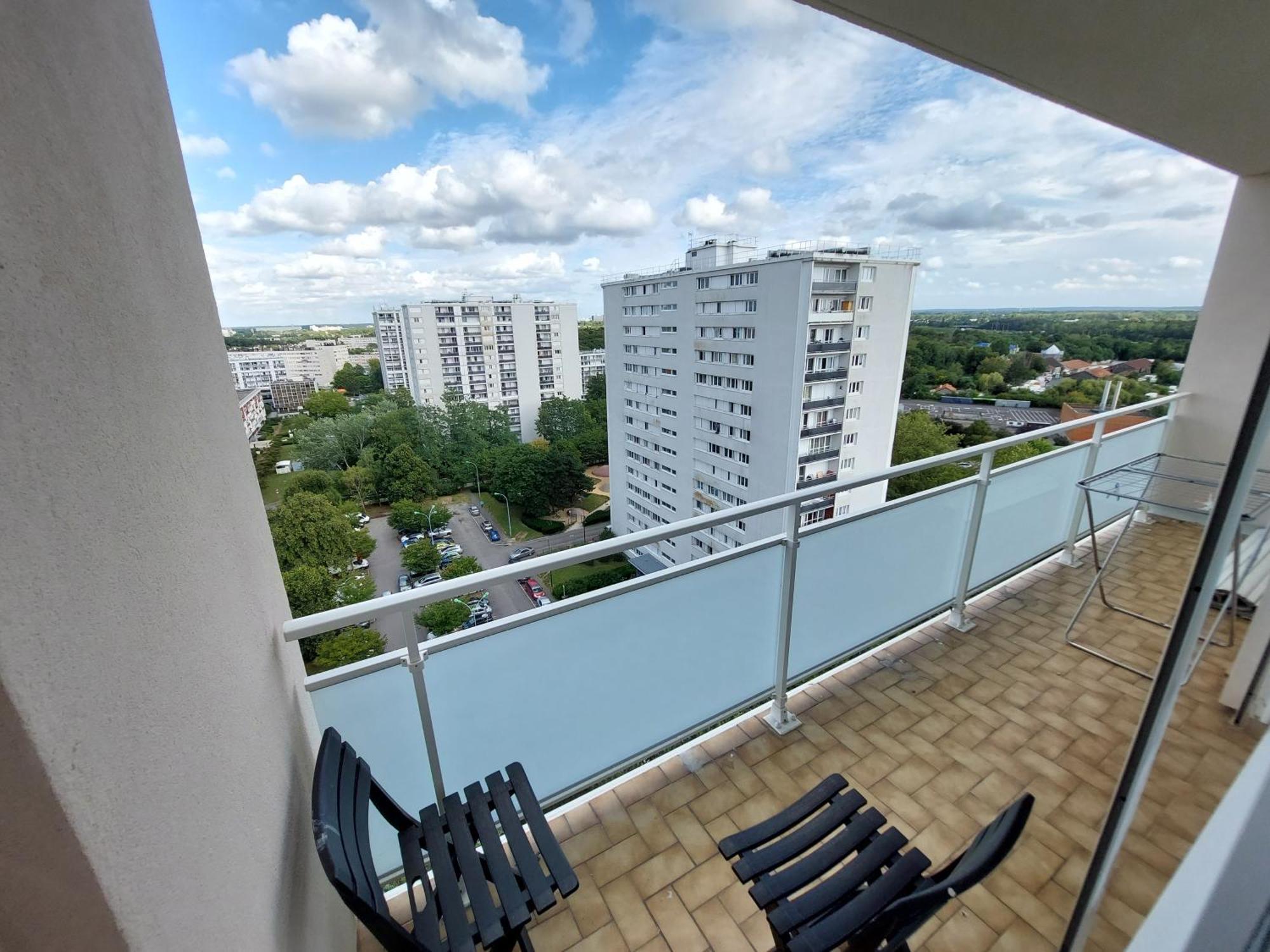 Beautiful & Cosy 3 Bedrooms Full Accommodation Ris-Orangis Exterior photo